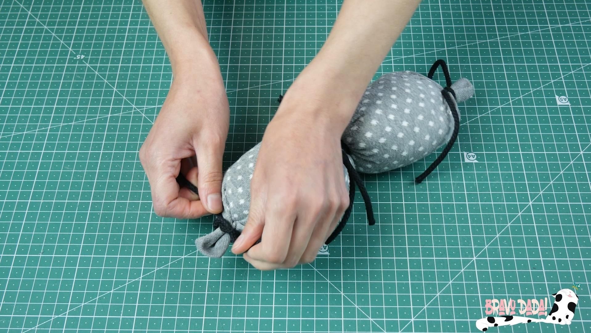 DIY How to Make a Cat Toy Out of Old Socks Old Clothes Reuse Ideas Bravo Dada! Sewing