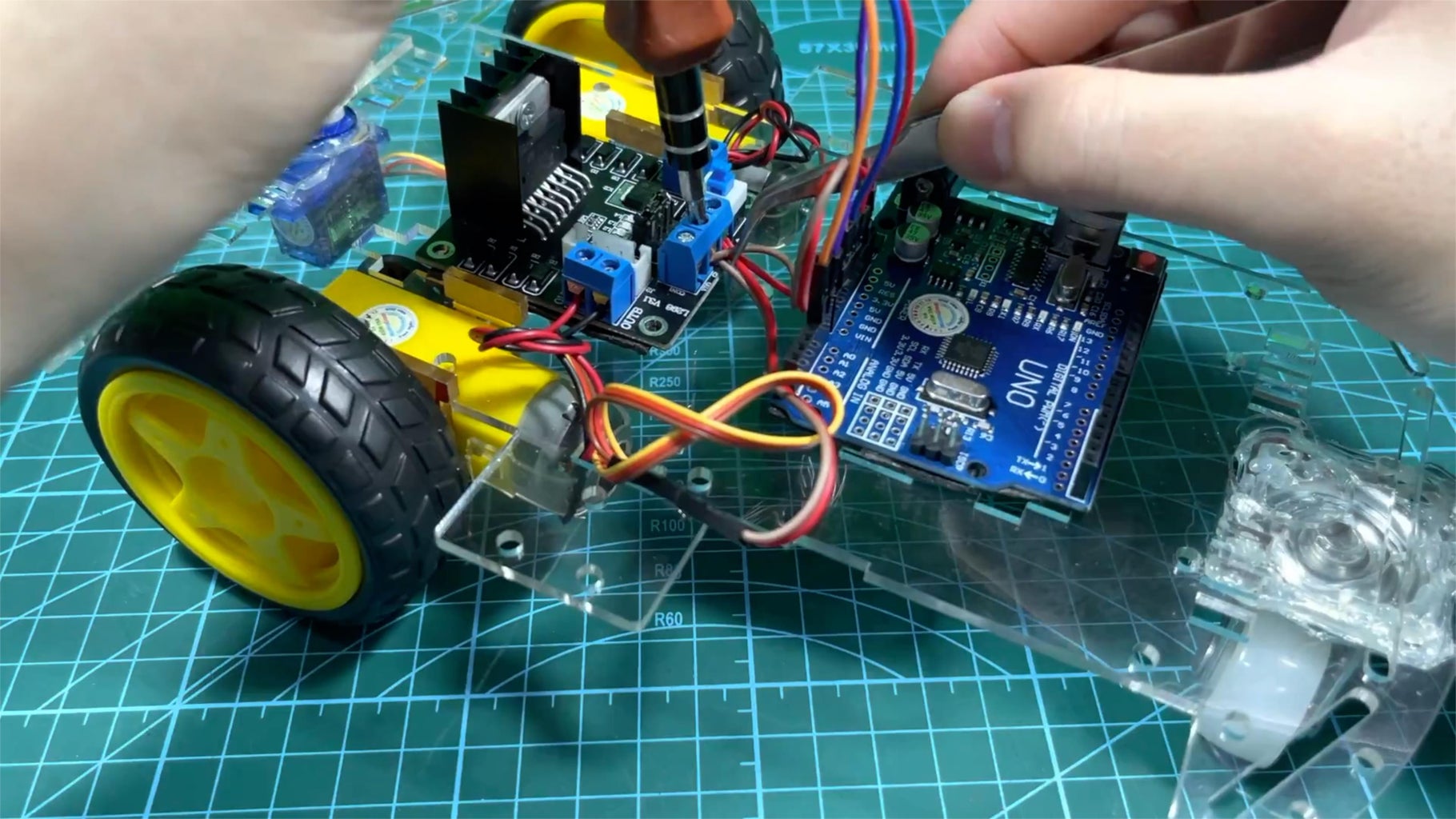 Arduino Obstacle Avoiding Robot Car 2WD With AA Battery : 4 Steps ...