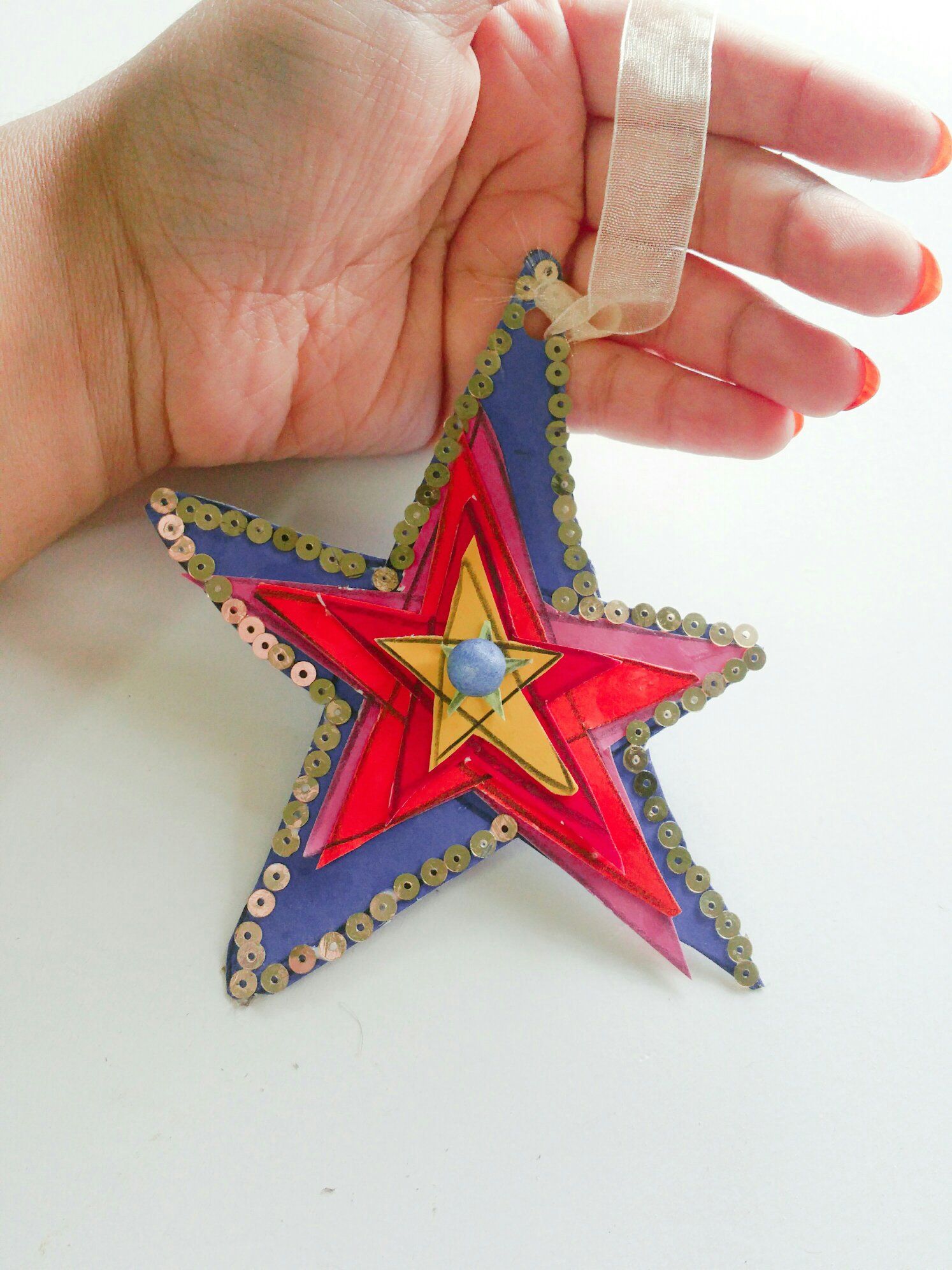 Make a Elegant Star Decorator 