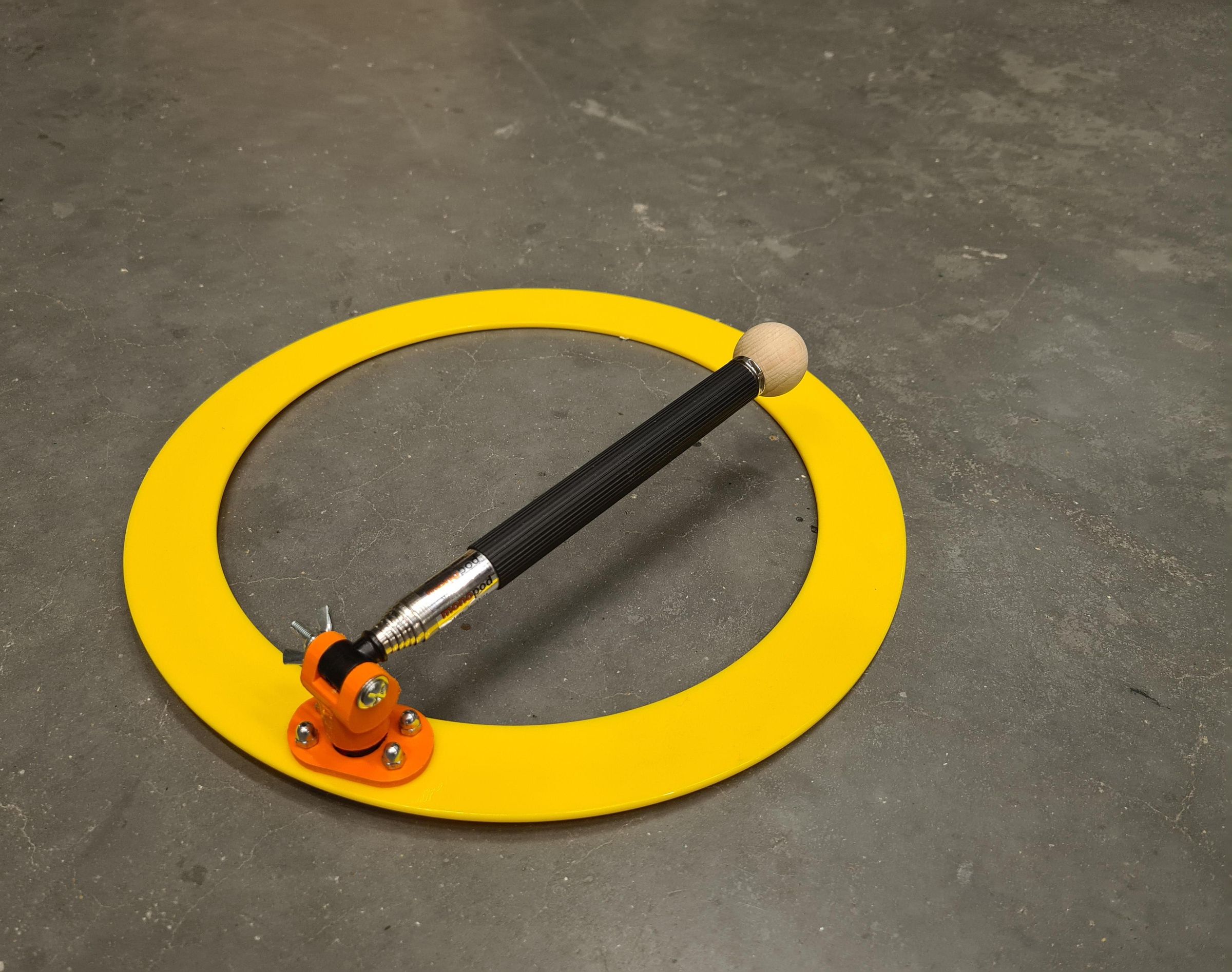 D4E1 Juggle Ring Stick
