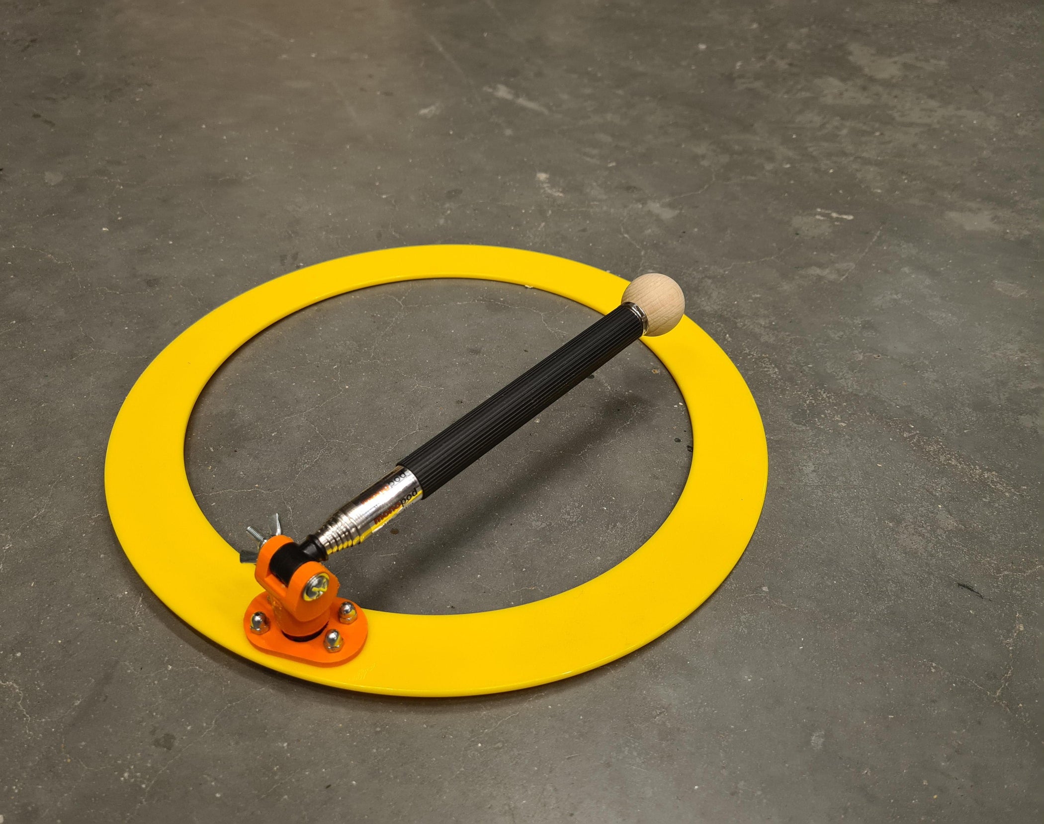 D4E1 Juggle Ring Stick 7 Steps Instructables