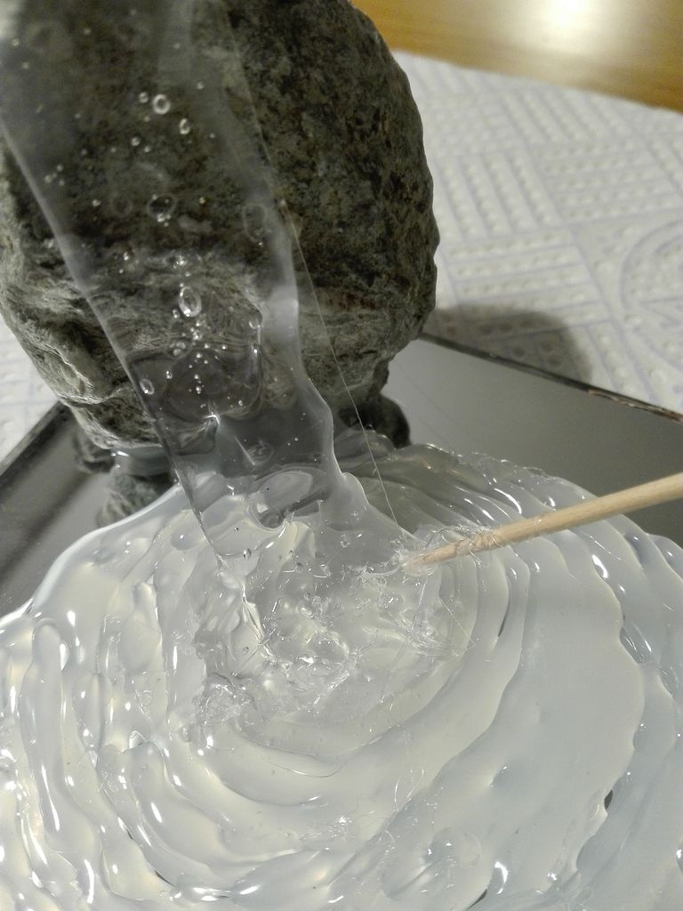 Hot Glue Waterfall 7 Steps (with Pictures)