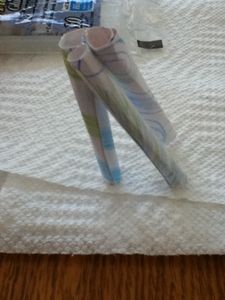 Hot Glueing 