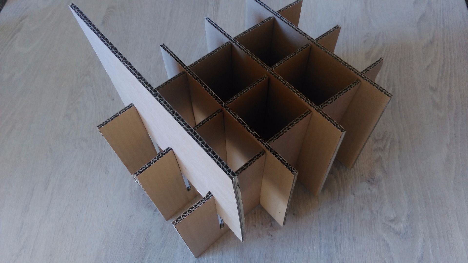 Cardboard Bottle Division to Wine Rack 5 Steps (with Pictures