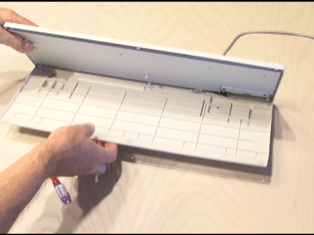 Disassemble the Keyboard