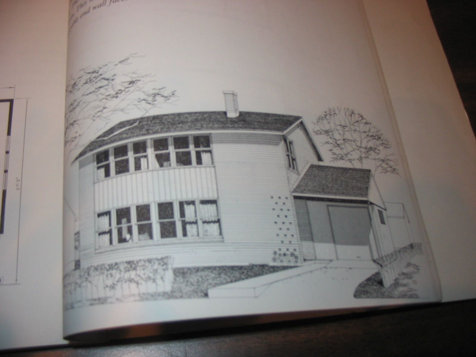 Two Story House Playable With a Dynamic Model Tank