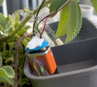 Arduino-Powered Automatic Plant Watering System