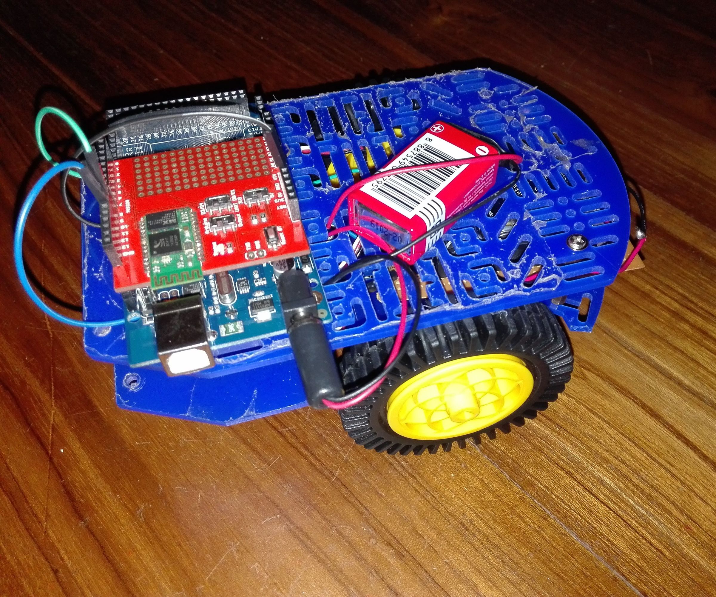 A Simple Arduino Bluetooth Car