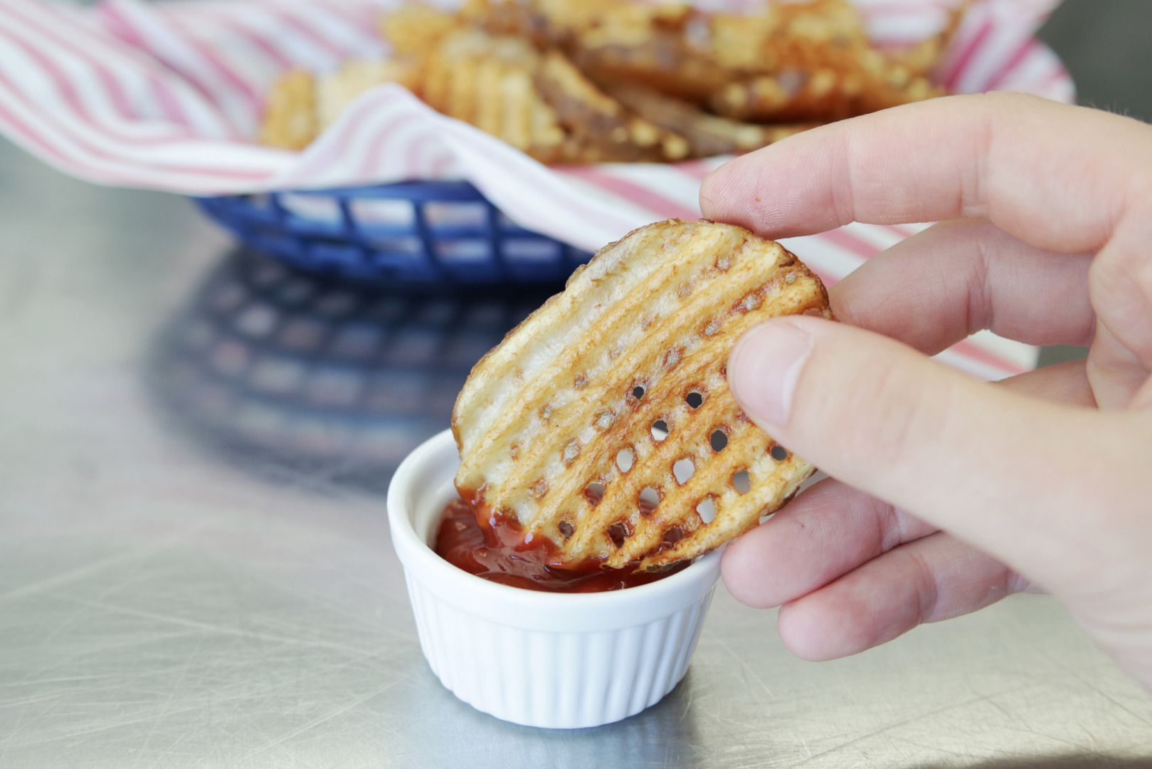 Waffle Fries Cutter Lost Cove