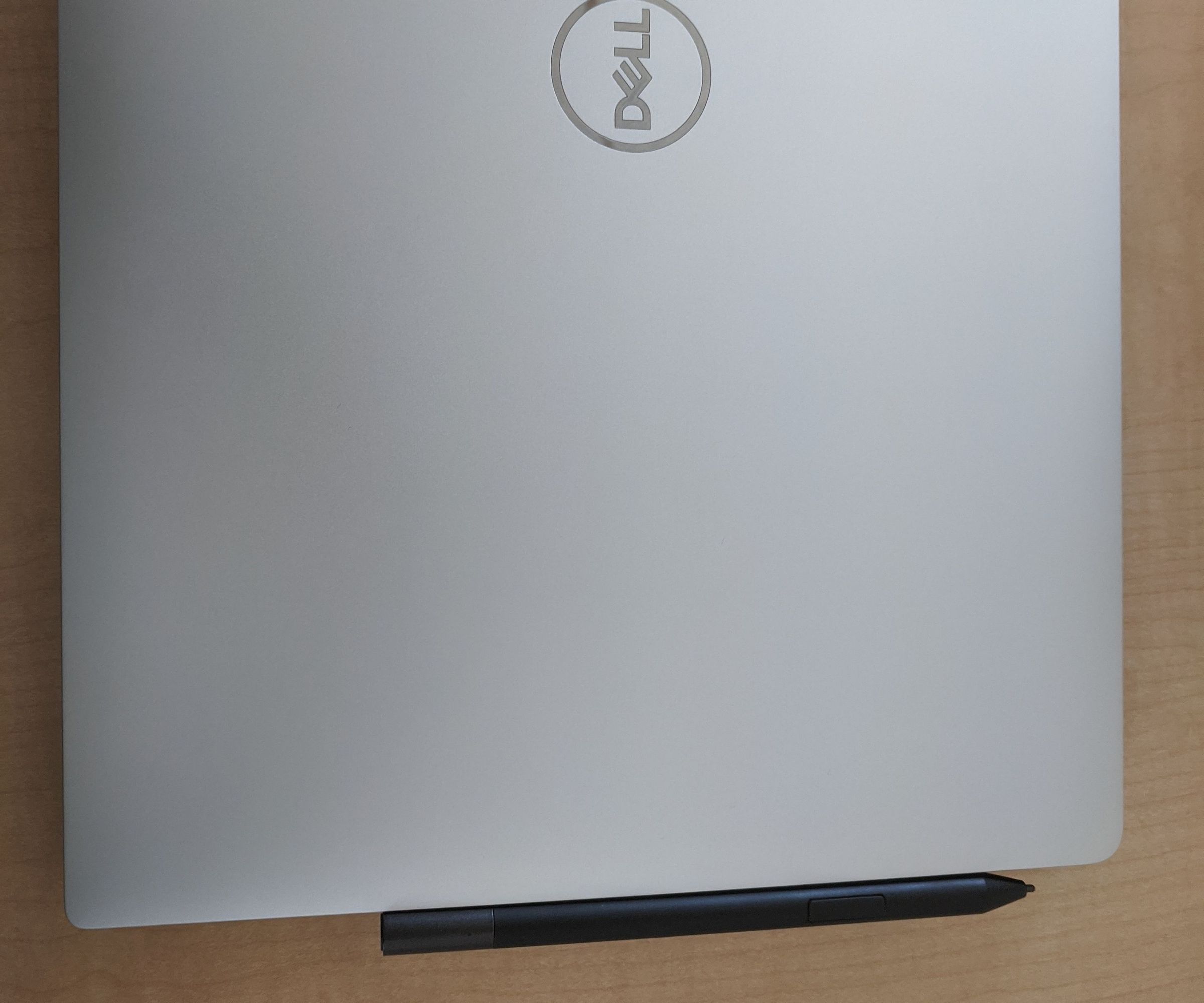 DIY Magnetic Pen/Stylus Holder on SD Card for Laptop