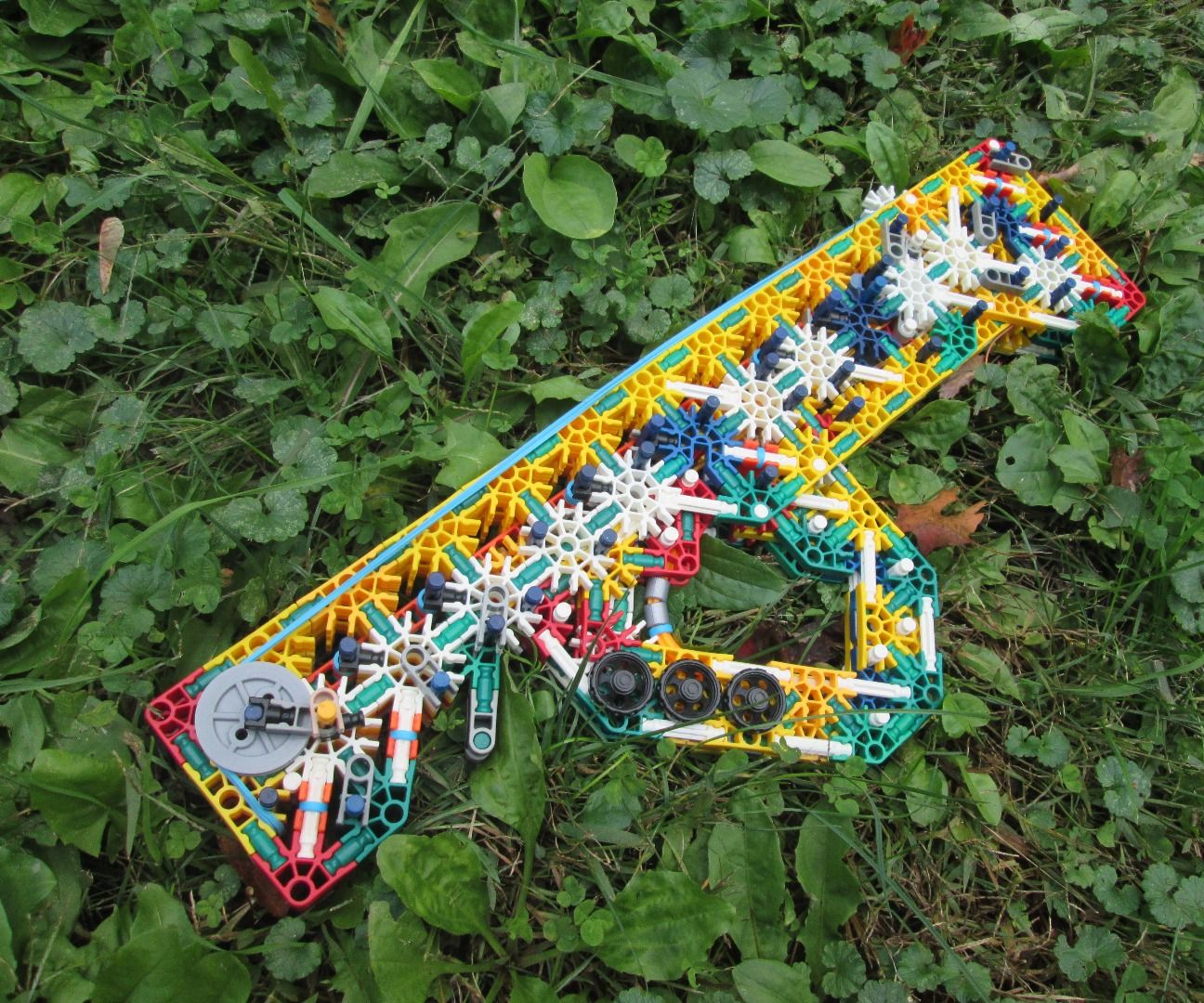 Sonic's KNEX Slingshot 