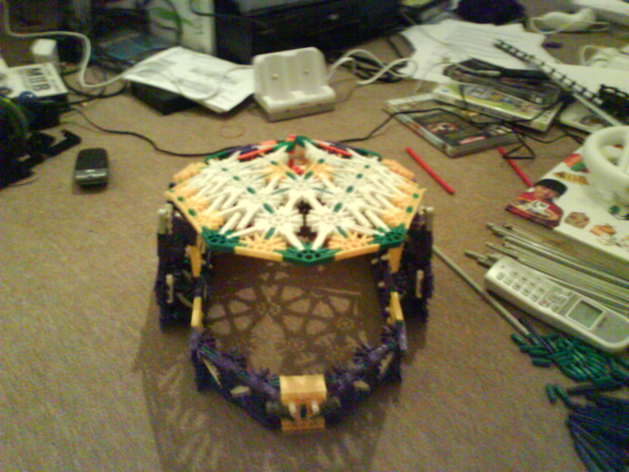 s0lekill3r's knex halo master cheaf helmet