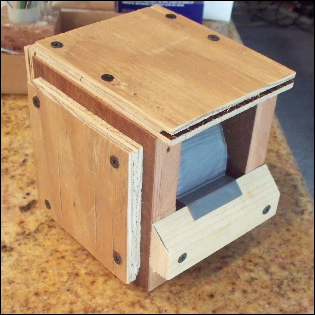 Duct Tape Dispenser From a Tin Can!