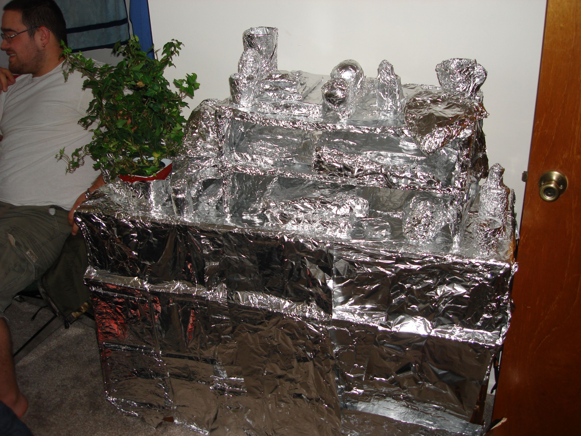 Balloon and Aluminum Foil Prank 5 Steps Instructables