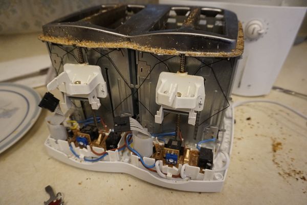 Toaster Deconstructed Repair a Toaster : 6 Steps (with Pictures) - Instructables