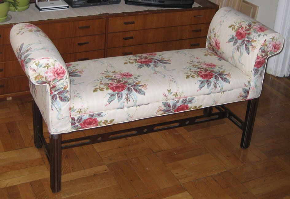 Upholster a Settee