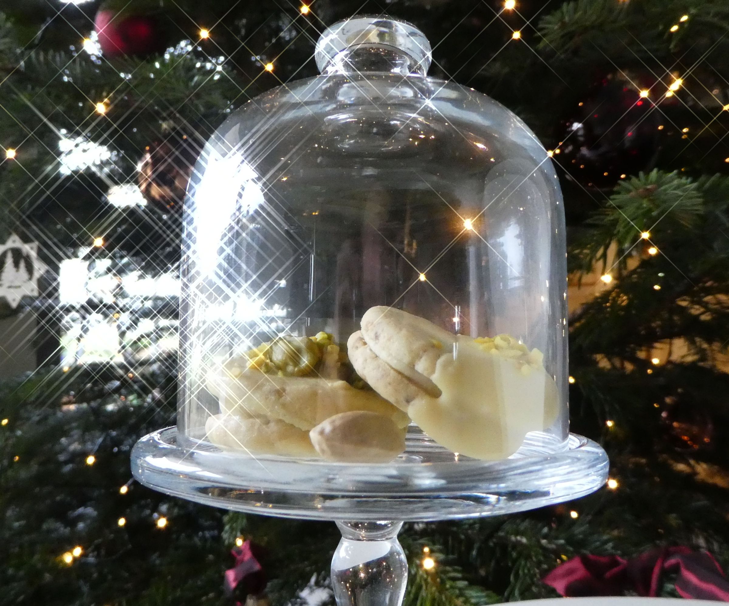 Pistachio Prosecco Cookies