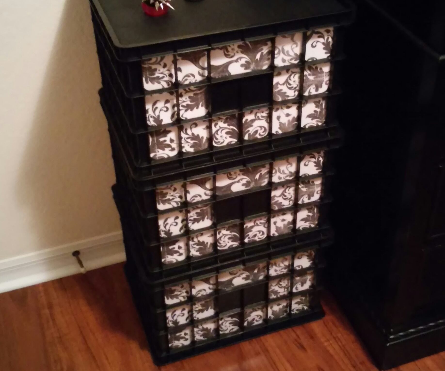 File Crate Storage Column