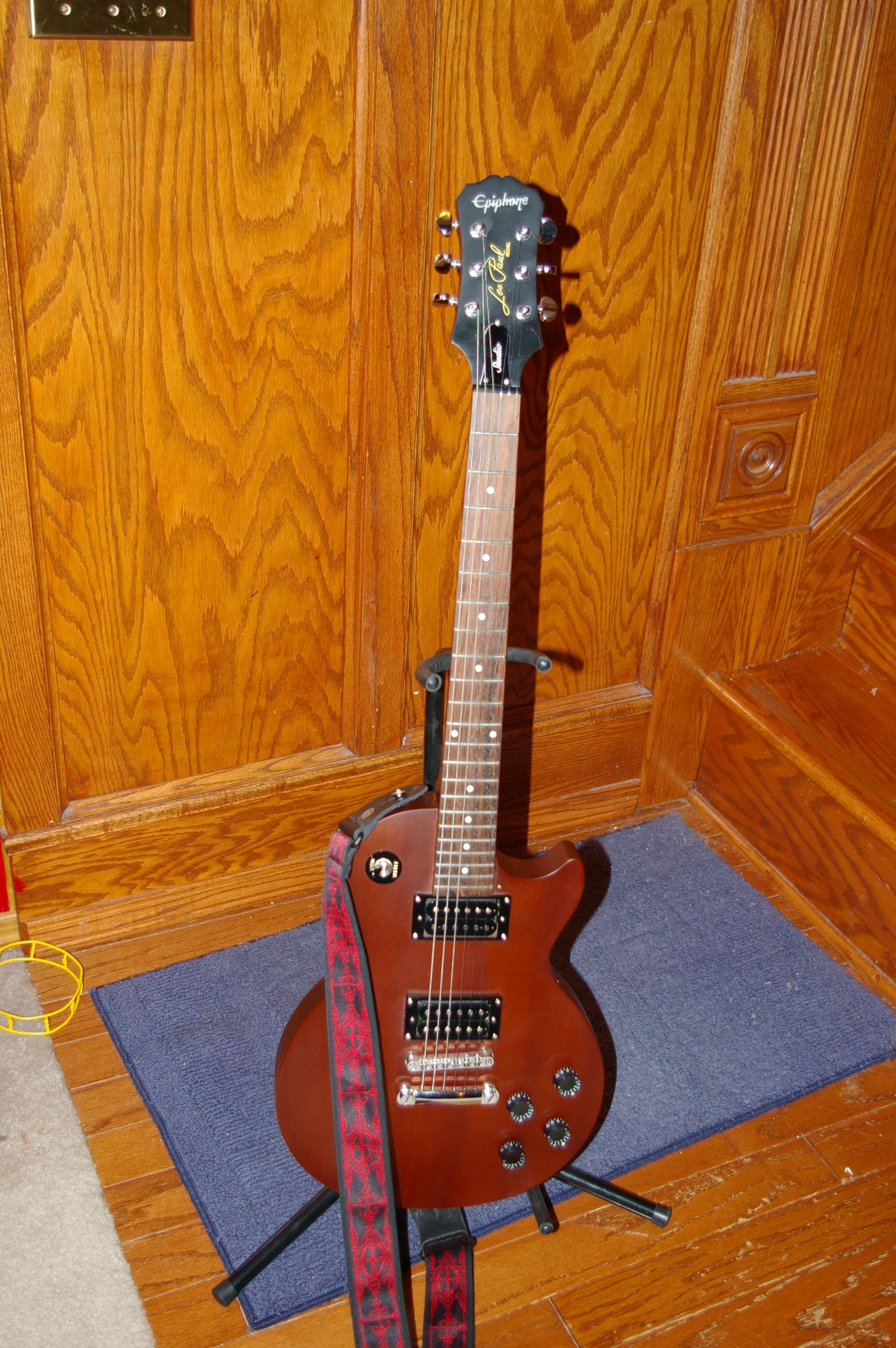 How to Repair a Broken Guitar Neck (headstock) 12 Steps (with