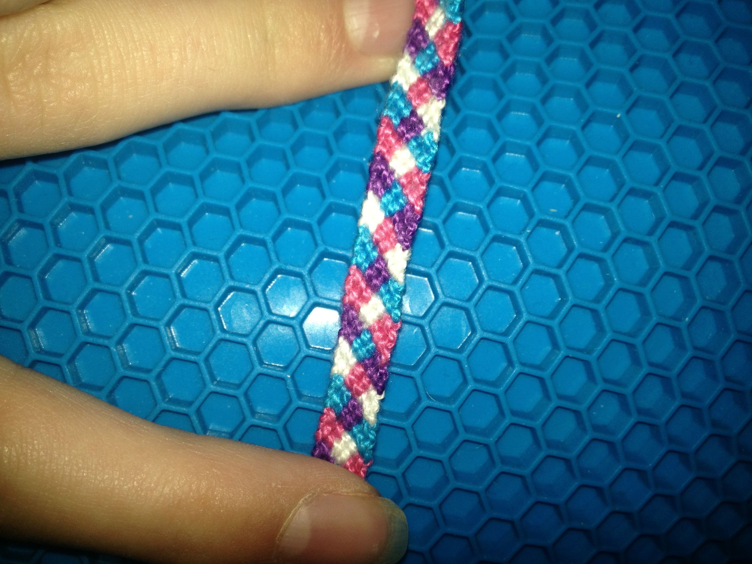 How To Make The Stained Glass Friendship Bracelet