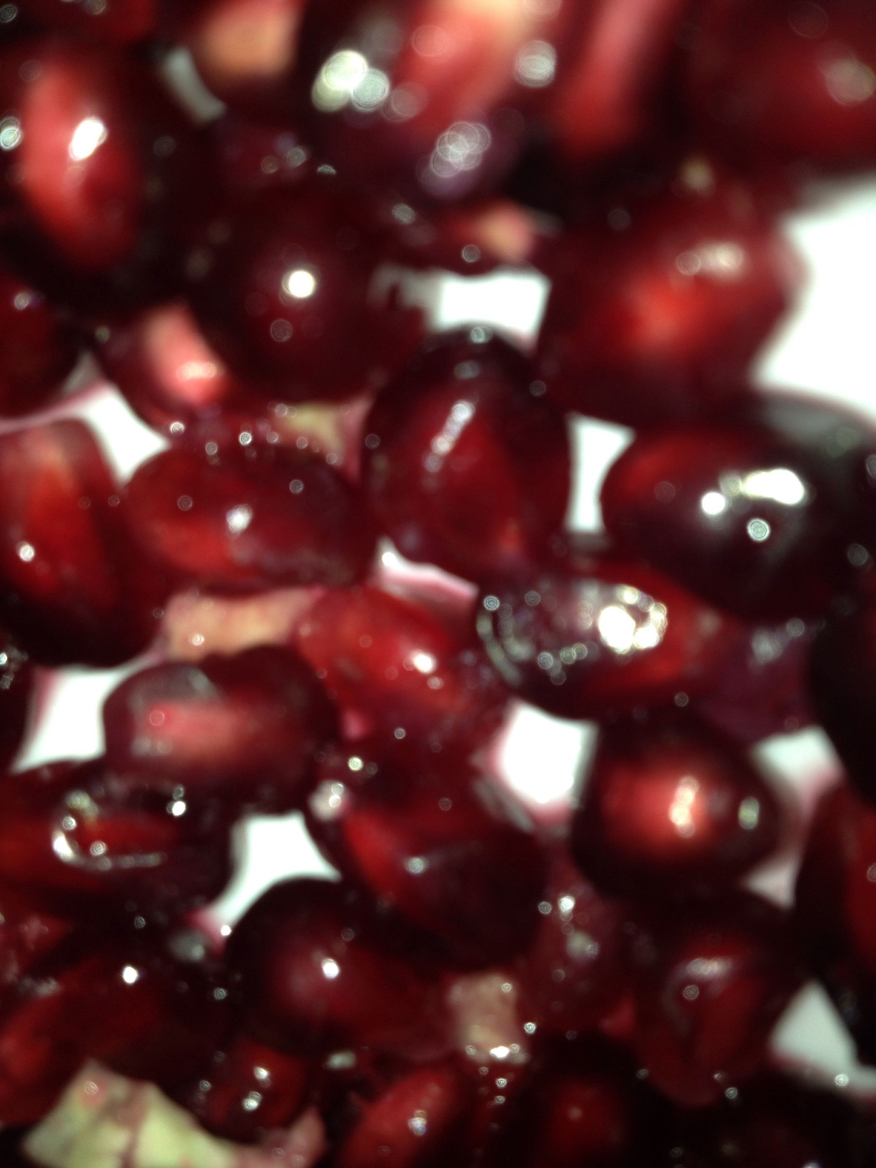 An Experiment: Dying Yarn With a Pomegranate