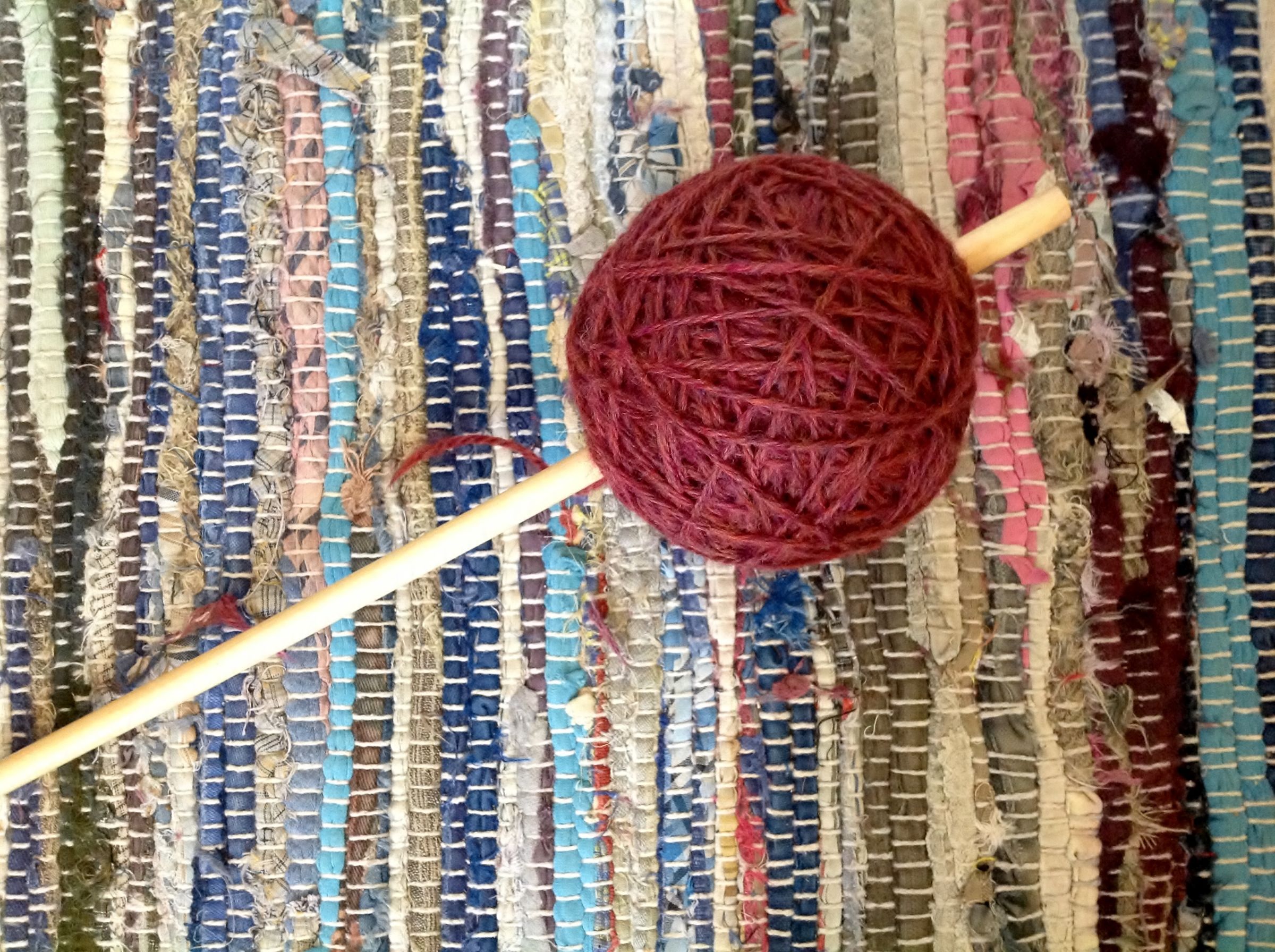 How to Wind a CenterPull Ball of Yarn by Hand 6 Steps (with Pictures) Instructables