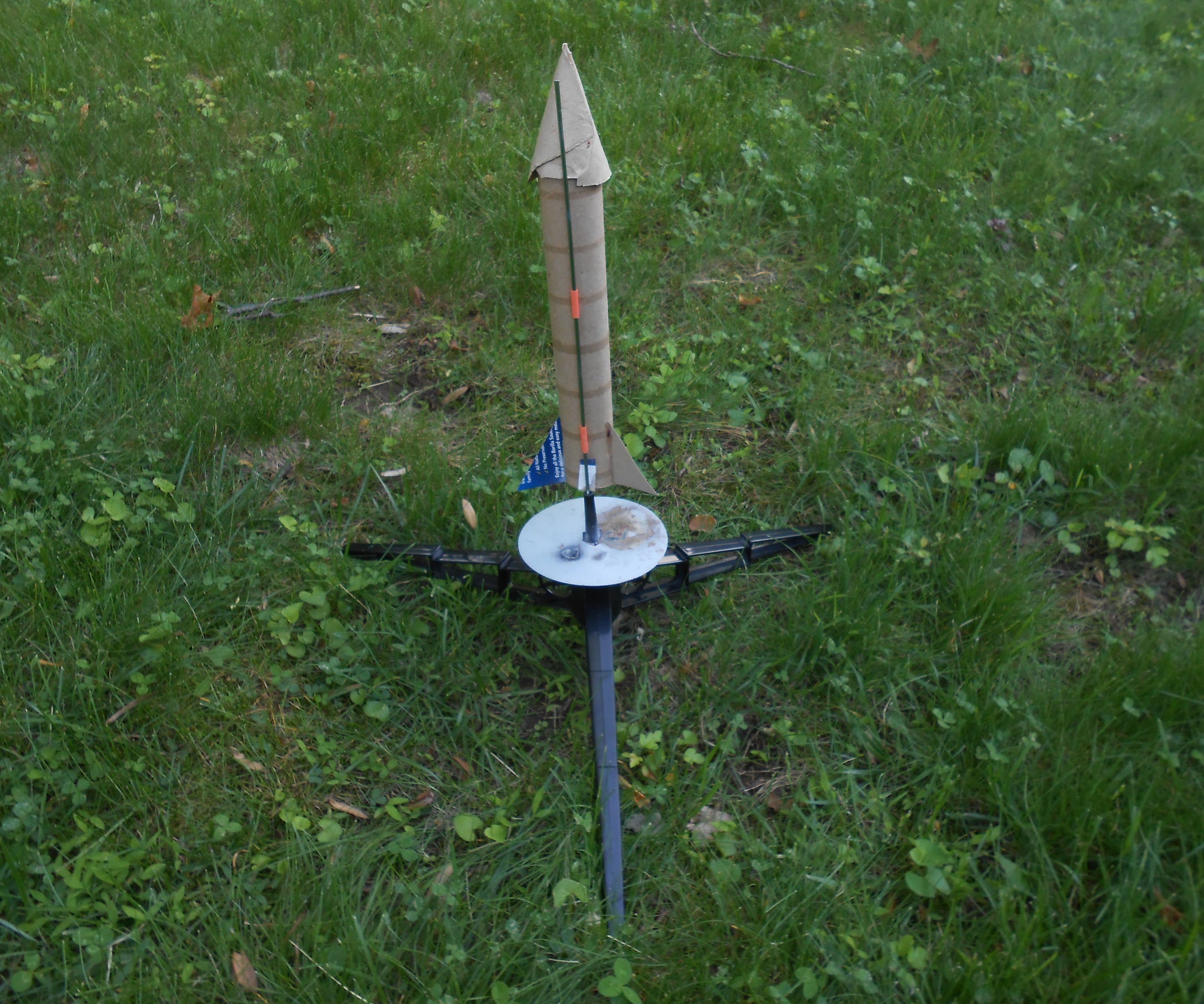 Paper Towel Roll Model Rocket 4 Steps Instructables
