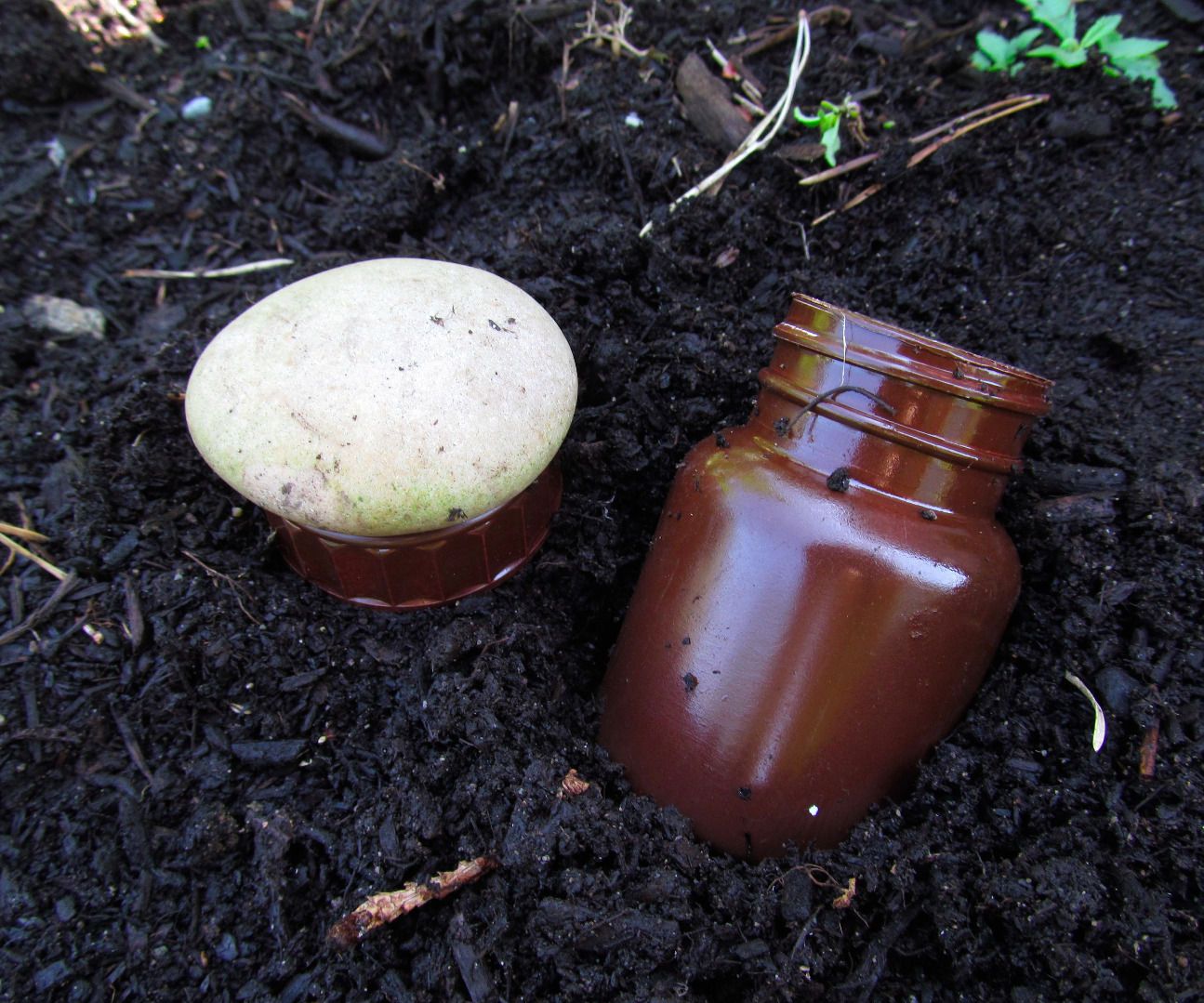 Compact Underground Secret Compartment