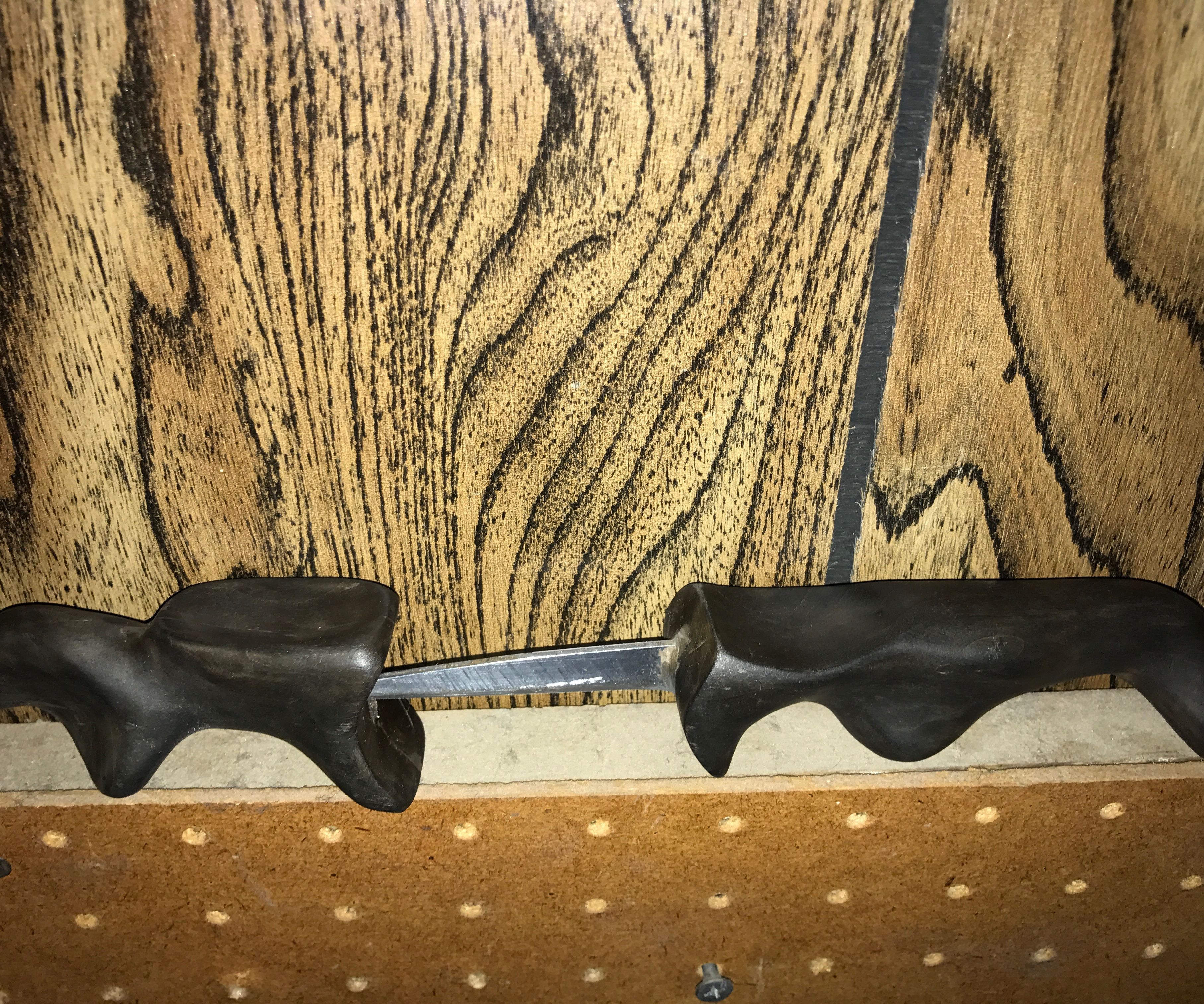 Whittling Knife From Old Scissors and Pallet