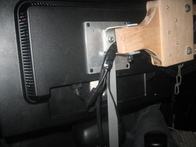 Attaching the Monitor