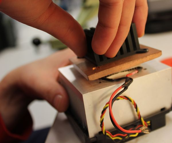 Thermo-electric Battery Charger