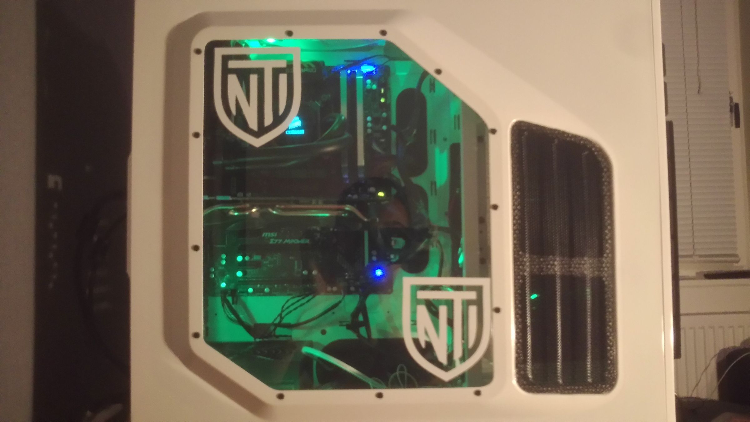 Bluetooth Controlled Chassi Lights