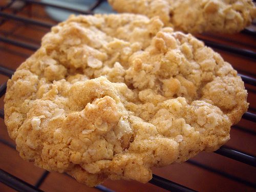 Oatmeal, Walnut and Dried Plum Cookies