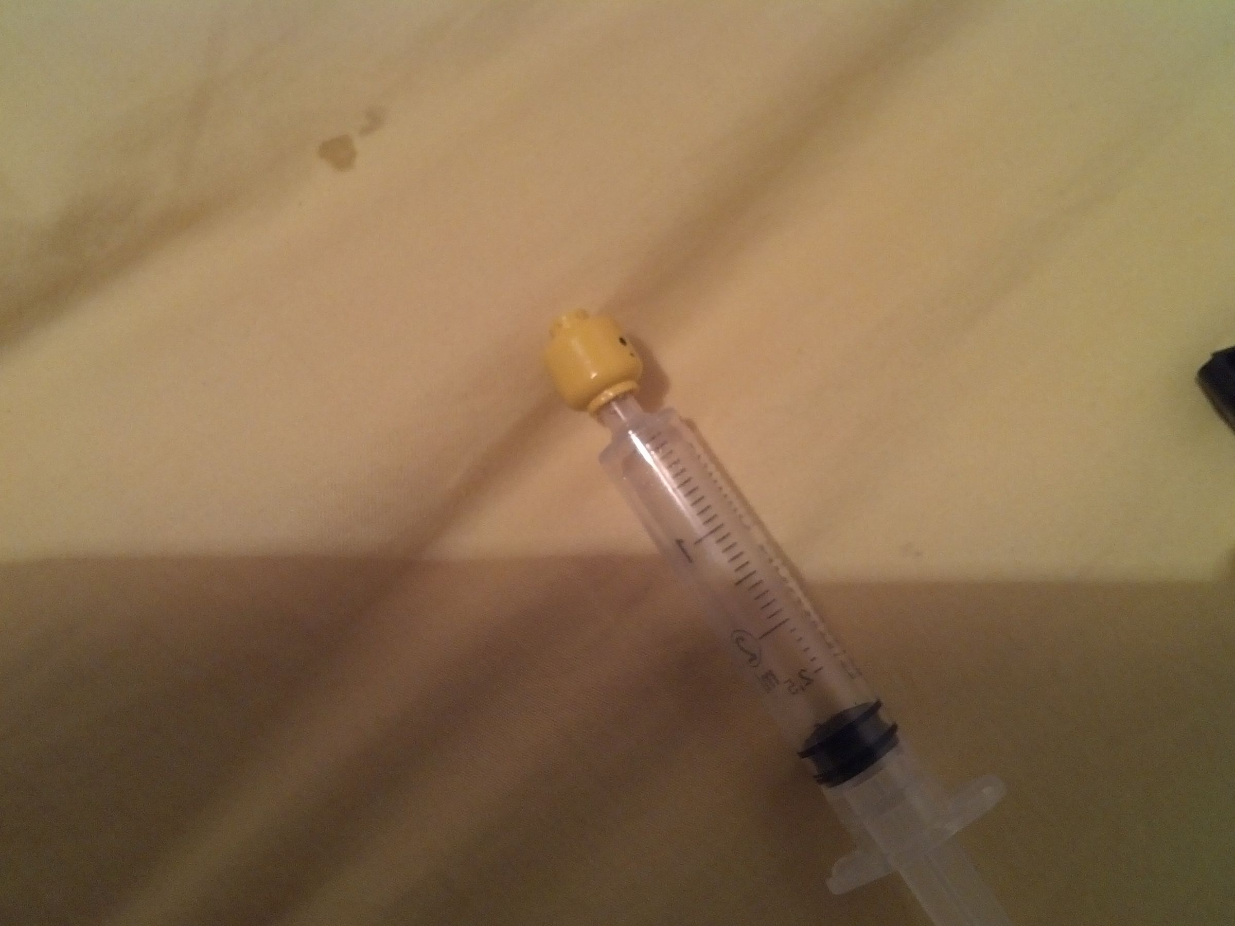 Syringe+Lego Man=Mini Air Cannon
