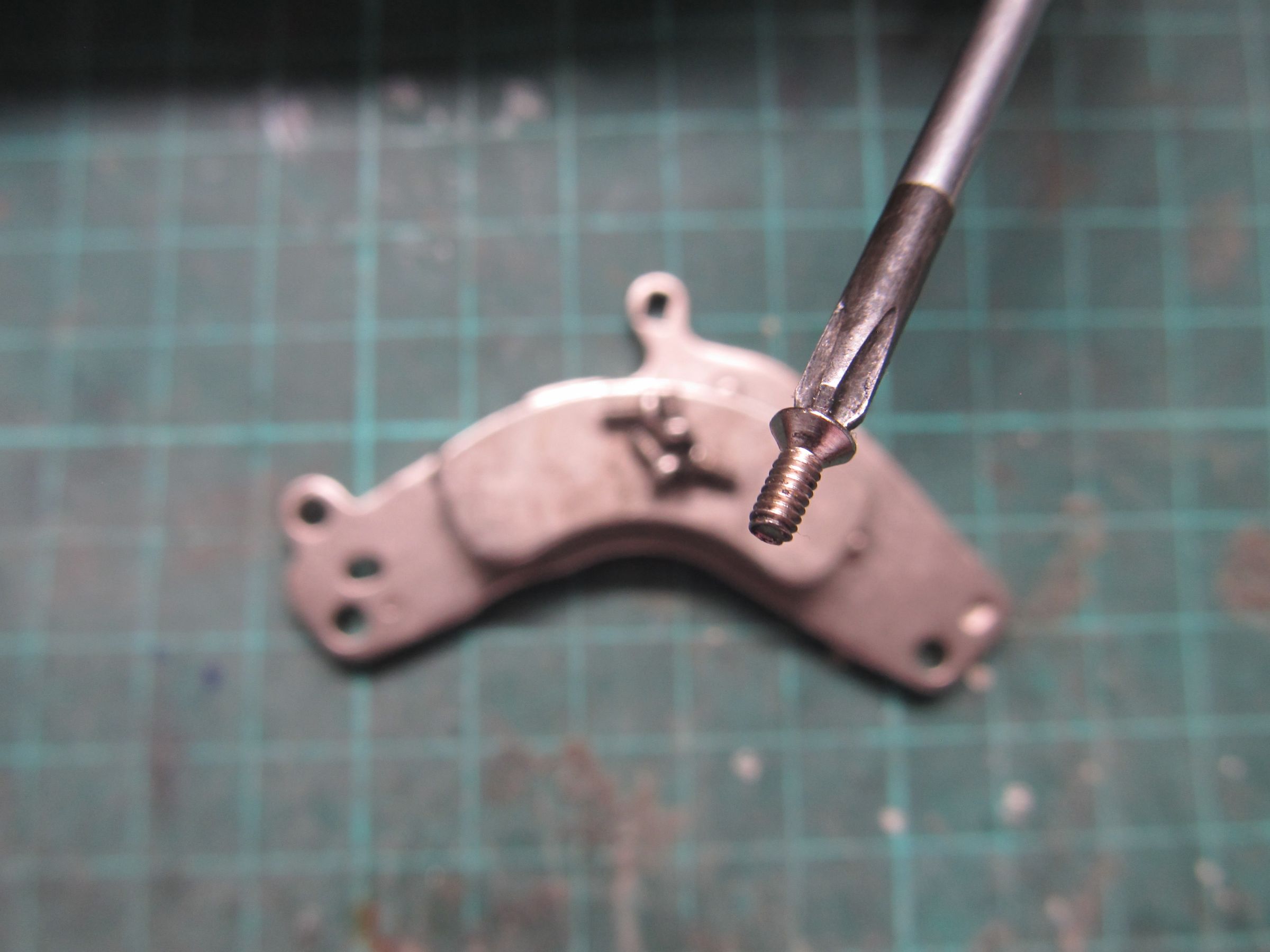Reviving a Squeaky or Jammed Fan 12 Steps (with Pictures) Instructables