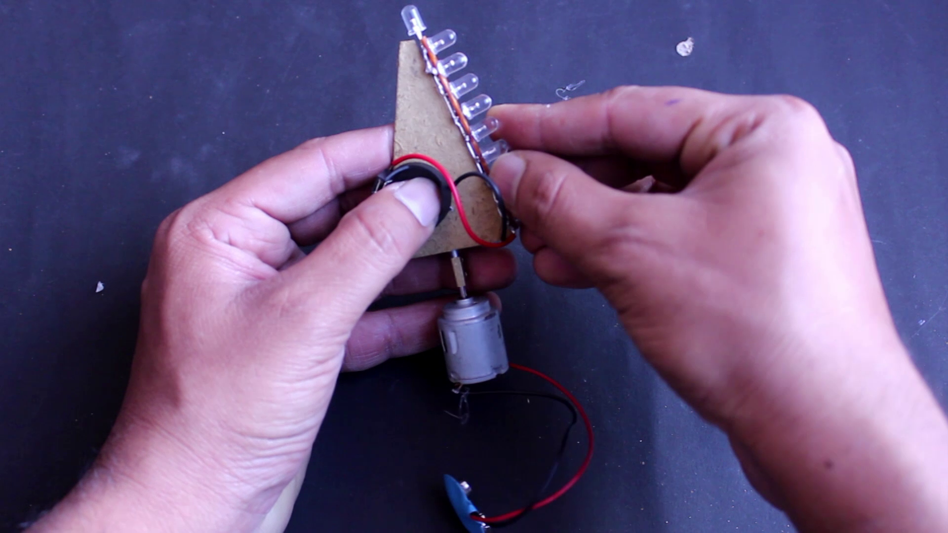 Make Rotating Christmas Tree Light Using LED's and Toy Motor 7 Steps