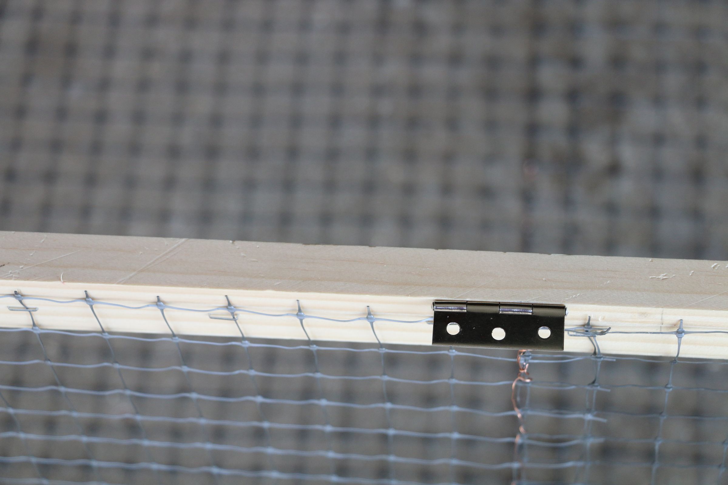 How to Make a Raised Garden Bed Cover With Hinges 5 Steps (with