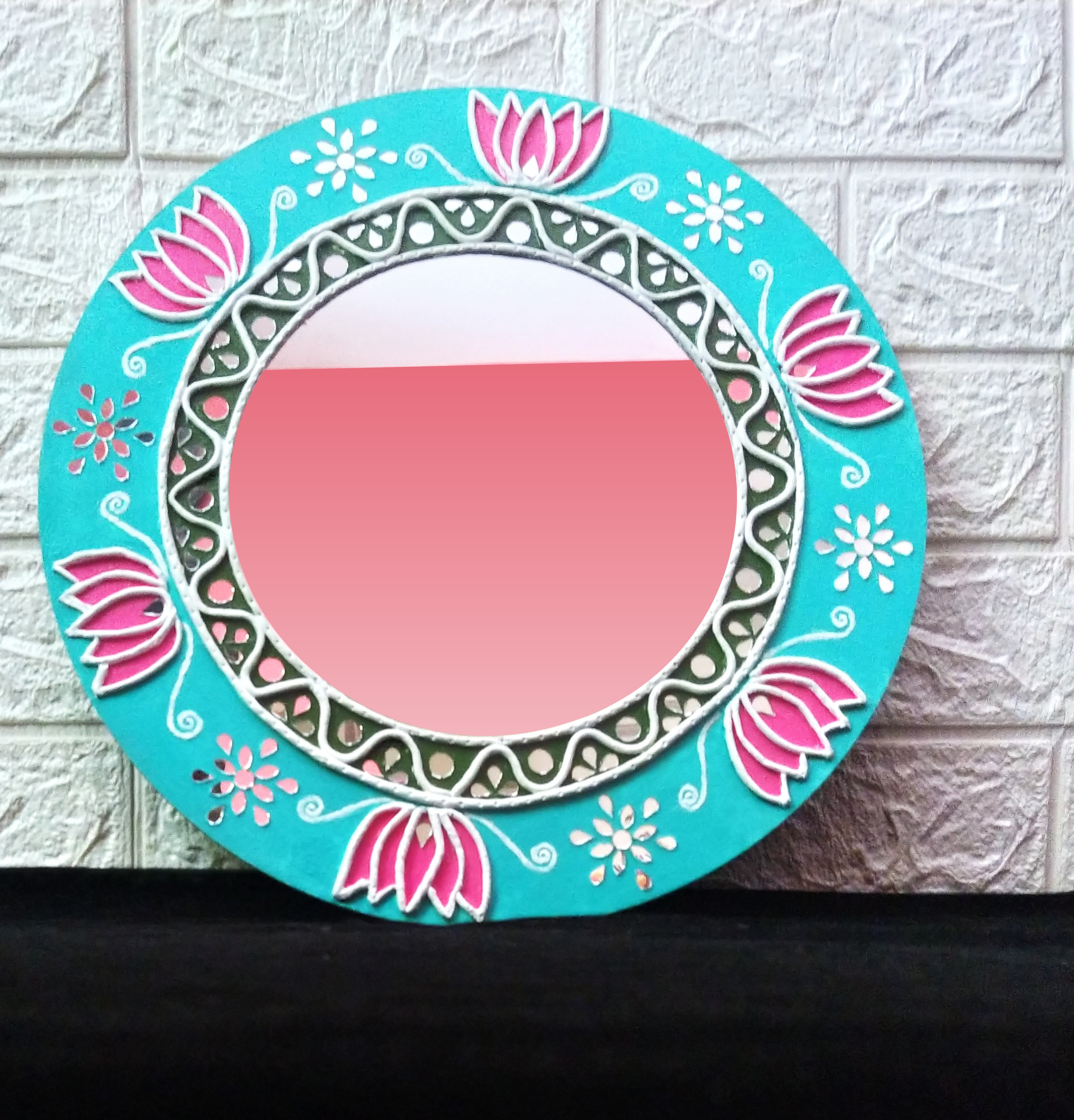 Lippan Mirror Decor