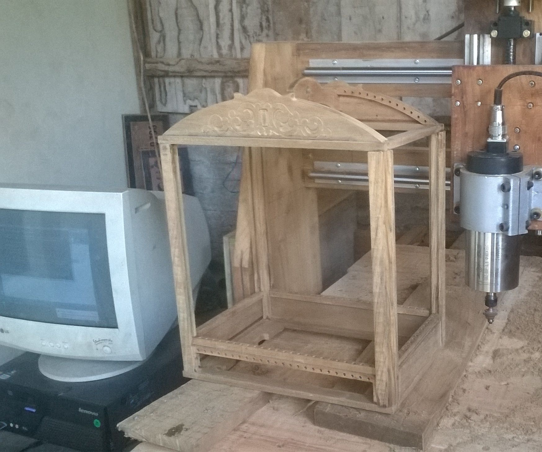 How to Build a Sturdy Frame of Bird Cage Out Off Wood