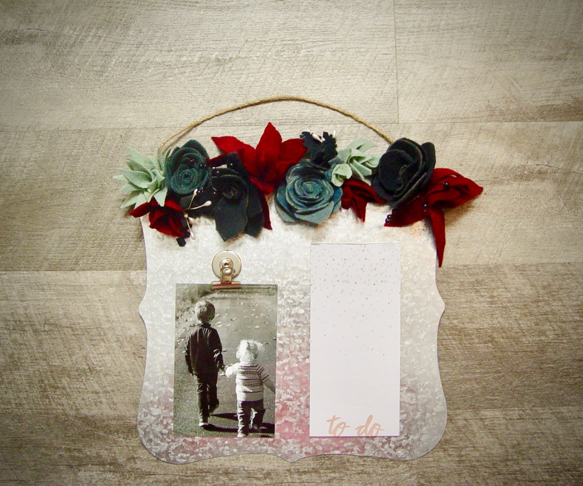 Rustic Felt Flower Tin Plaque