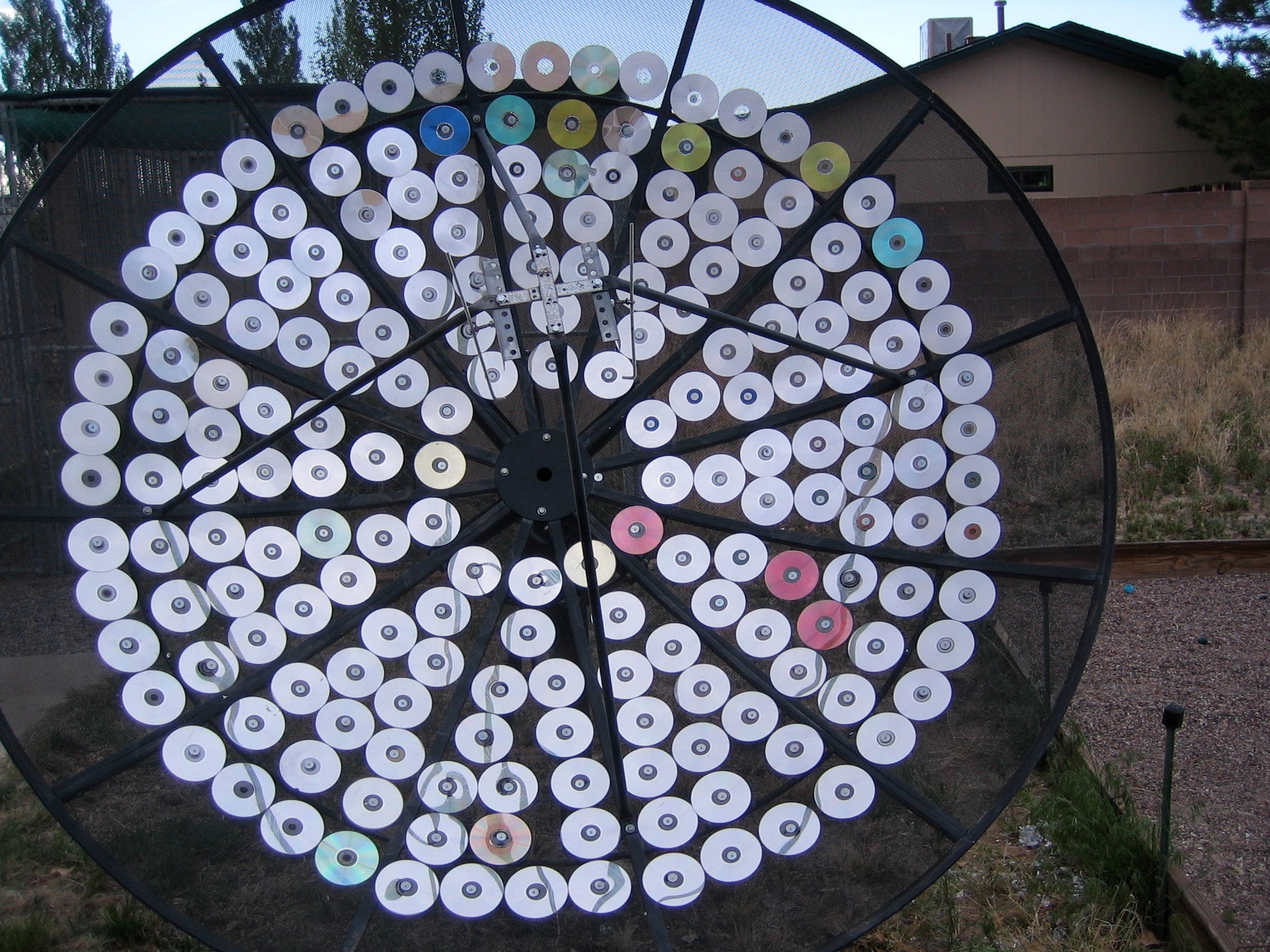Solar Powered Stove Using 100% Recycled Materials : 6 Steps 