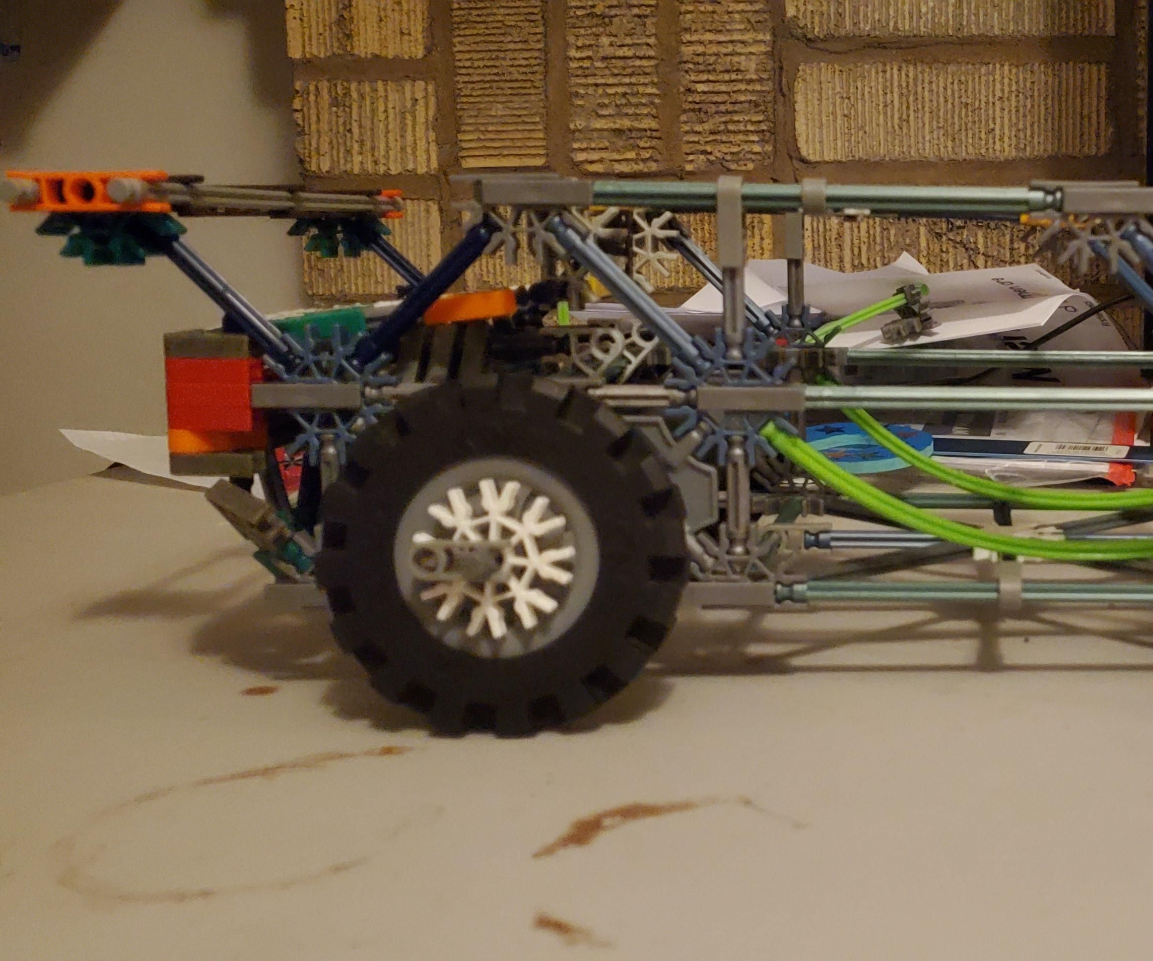 Knex Mid-engine Car V2