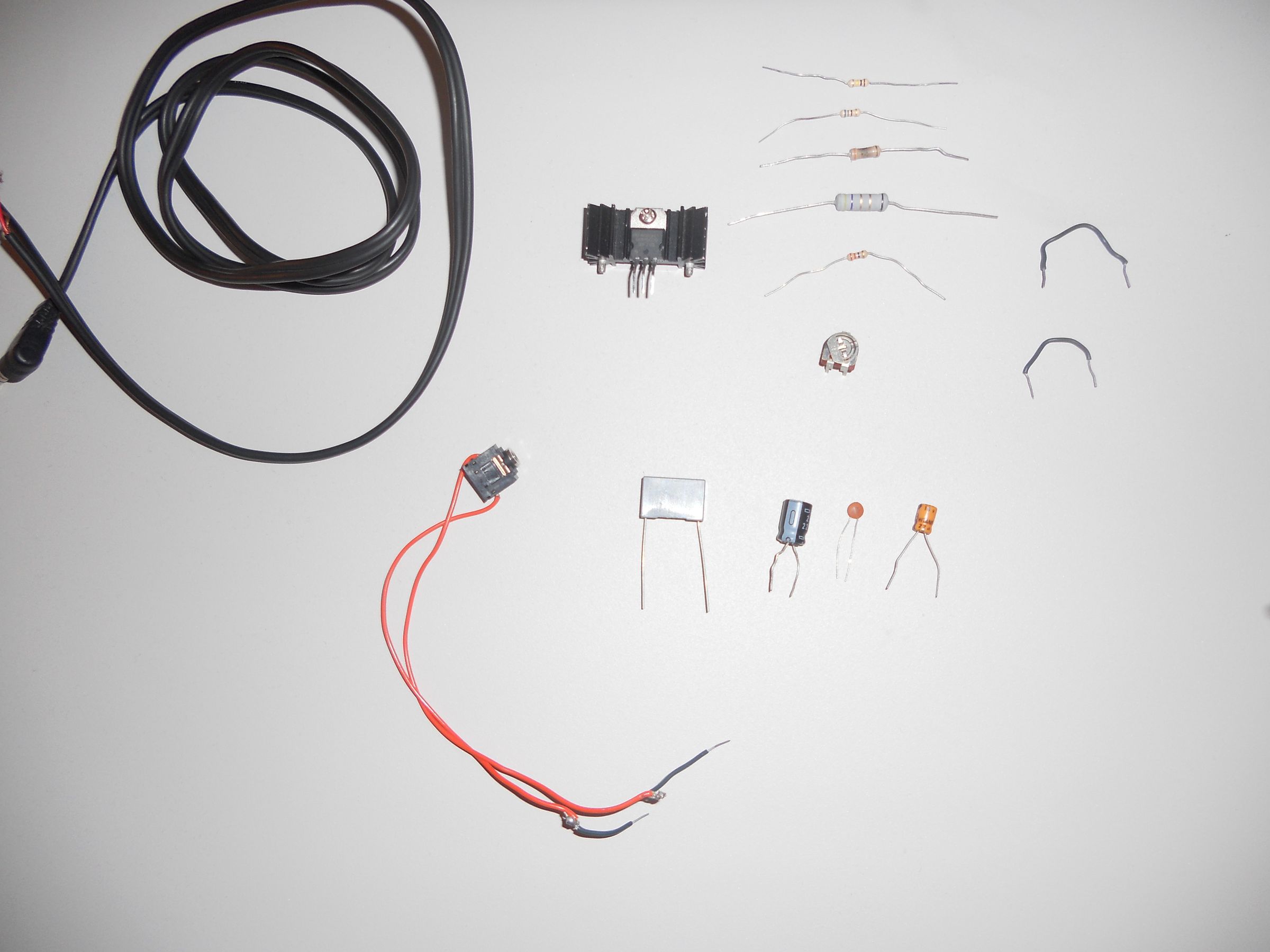 Easy to Build Headphone Amplifier Using Mosfets 10 Steps Instructables