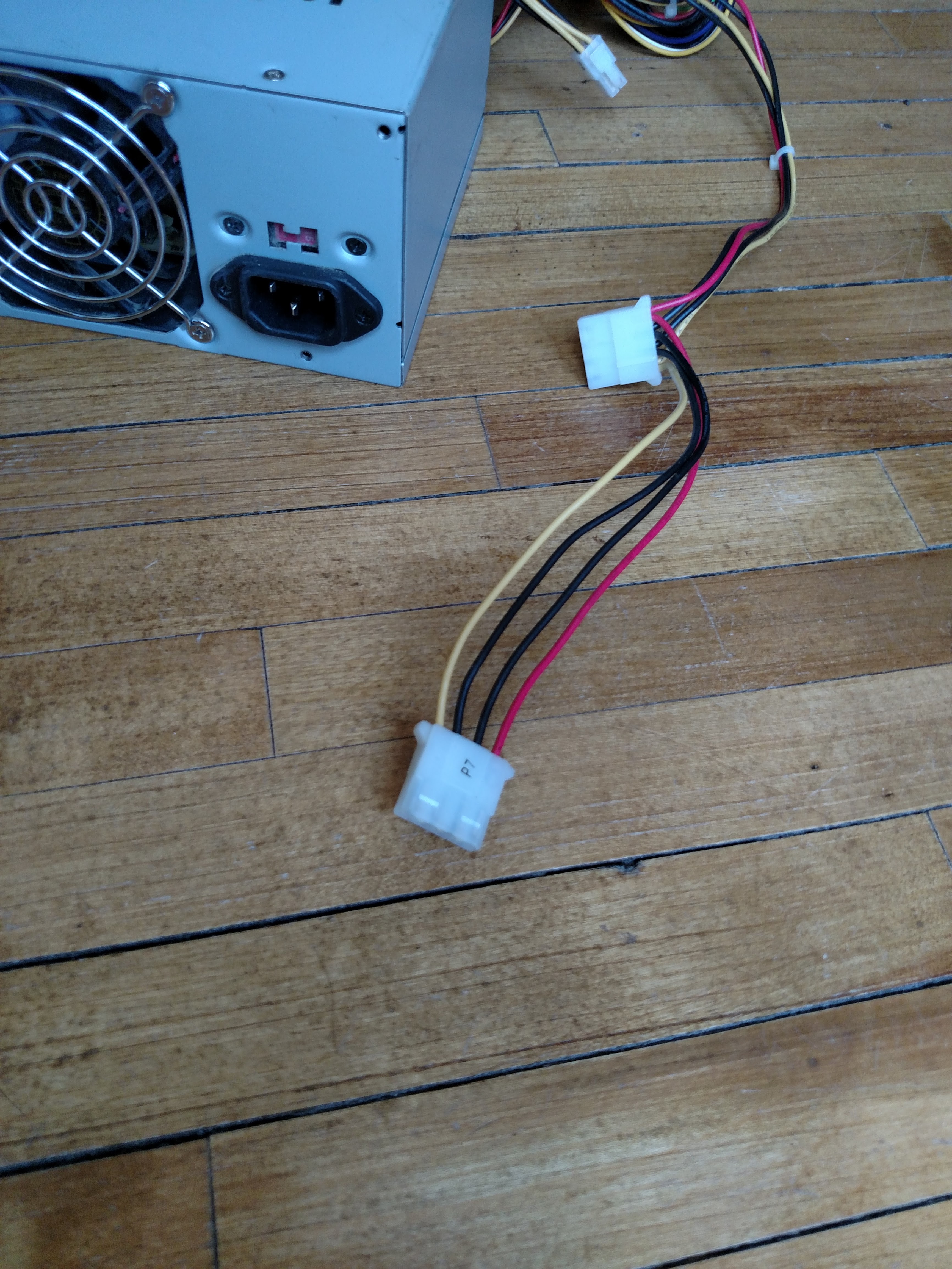 Inexpensive Garage Lights From LED Strips : 6 Steps (with Pictures