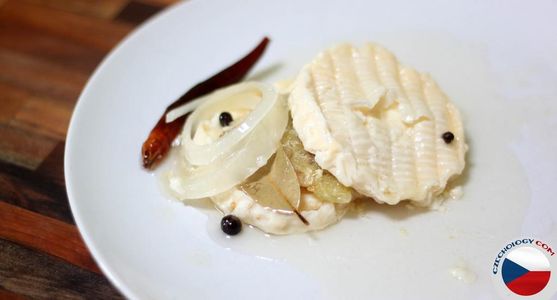 Marinated Camembert 