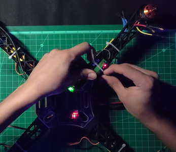 Installing the APM 2.8 Board on the Frame