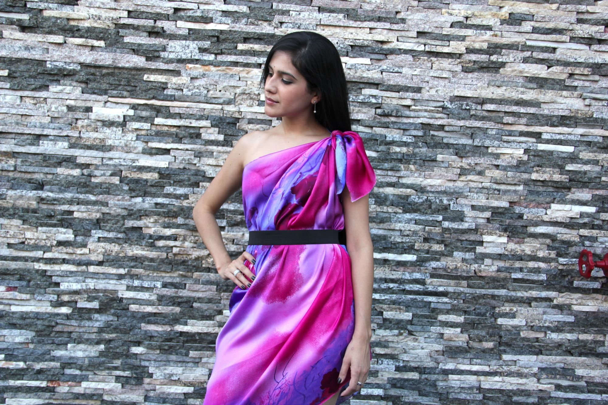 How to Make a One Shoulder Dress in 2 Minutes