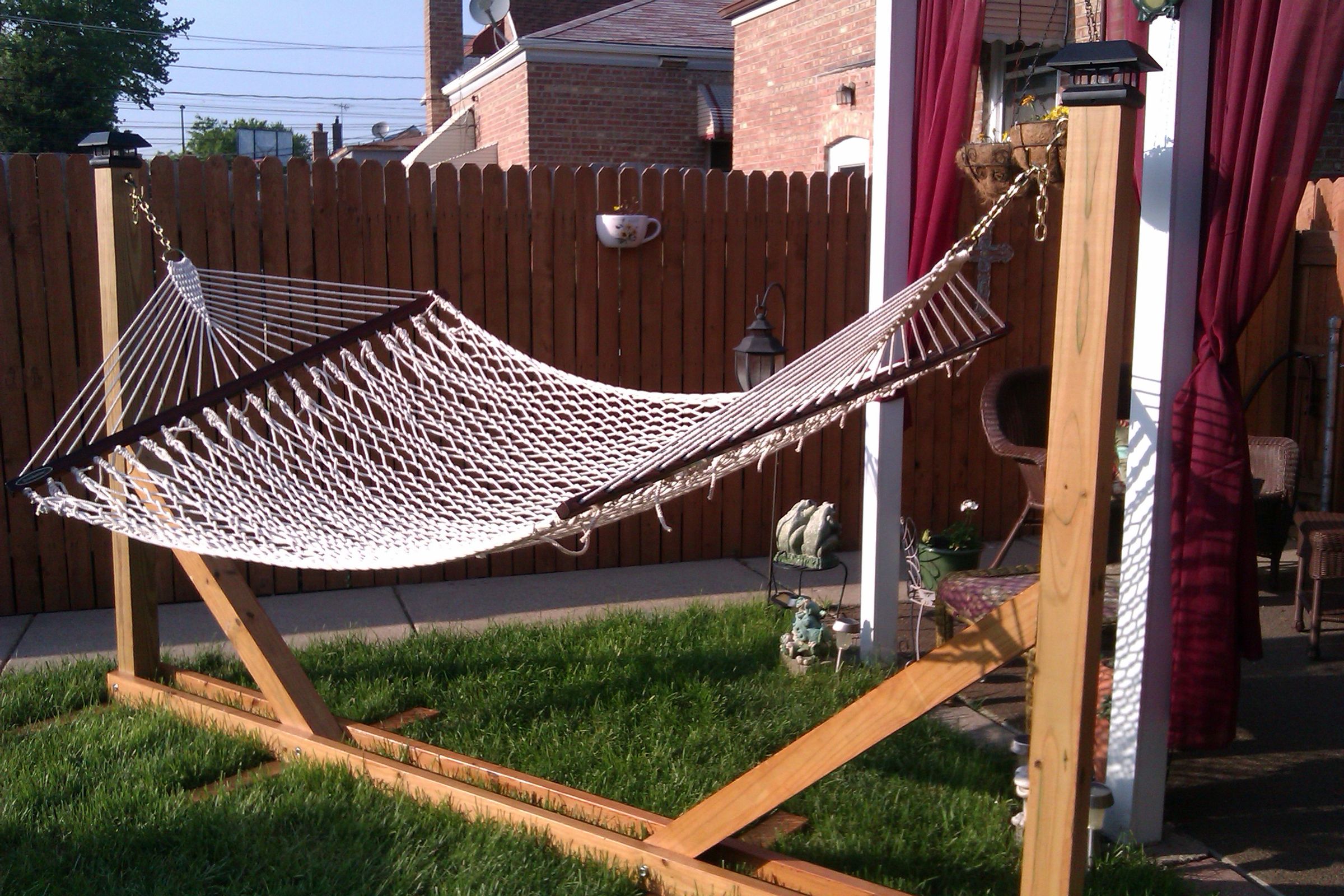 DIY HAMMOCK STAND