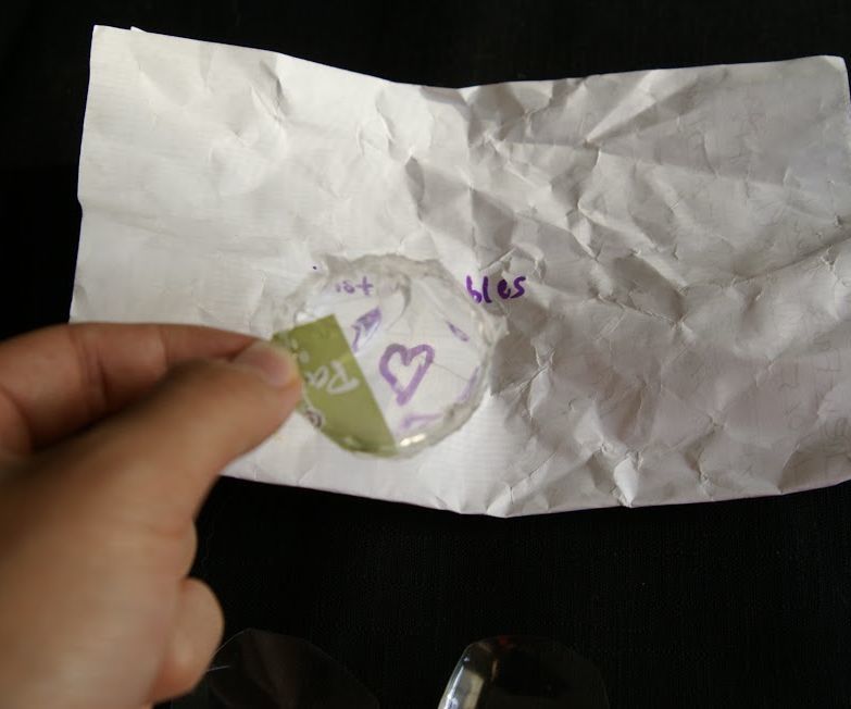 Magnifying Glass Using Recycled Bottles