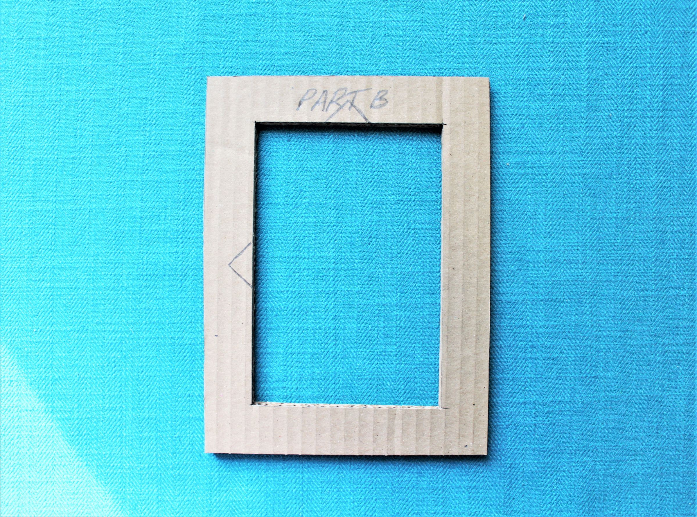 DIY PICTURE FRAME From Cardboard and Decorative Materials 14 Steps